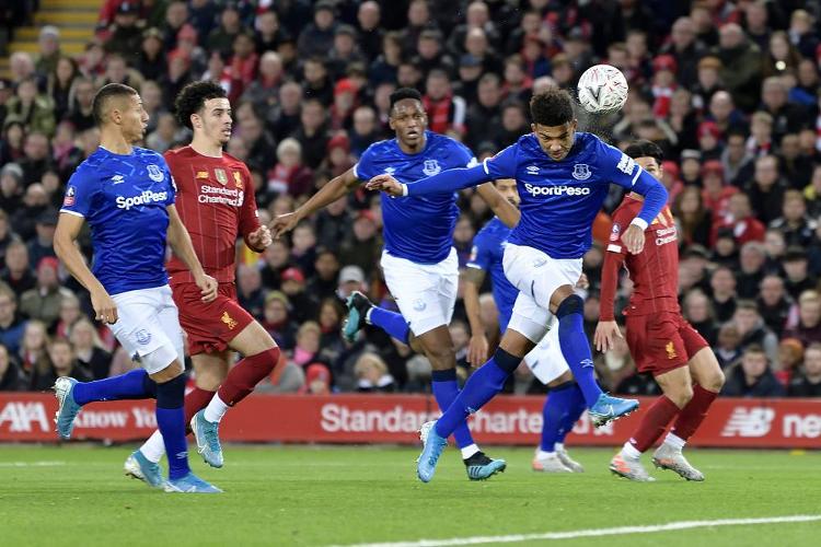 欧冠淘汰赛抽签结果出炉